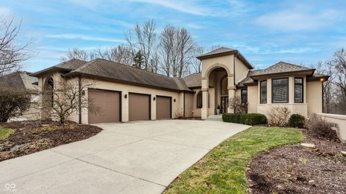 4548 Chase Oak Ct, Zionsville, IN, 46077-9652 | Card Image