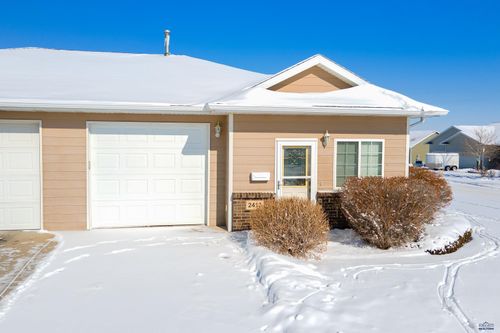 2413 Merlot Dr, Rapid City, SD, 57701 | Card Image