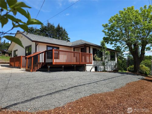 2914 Columbia Heights Rd, Longview, WA, 98632-5623 | Card Image