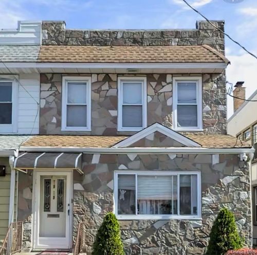 1-7919 67th Rd, Middle Village, NY, 11379-2910 | Card Image