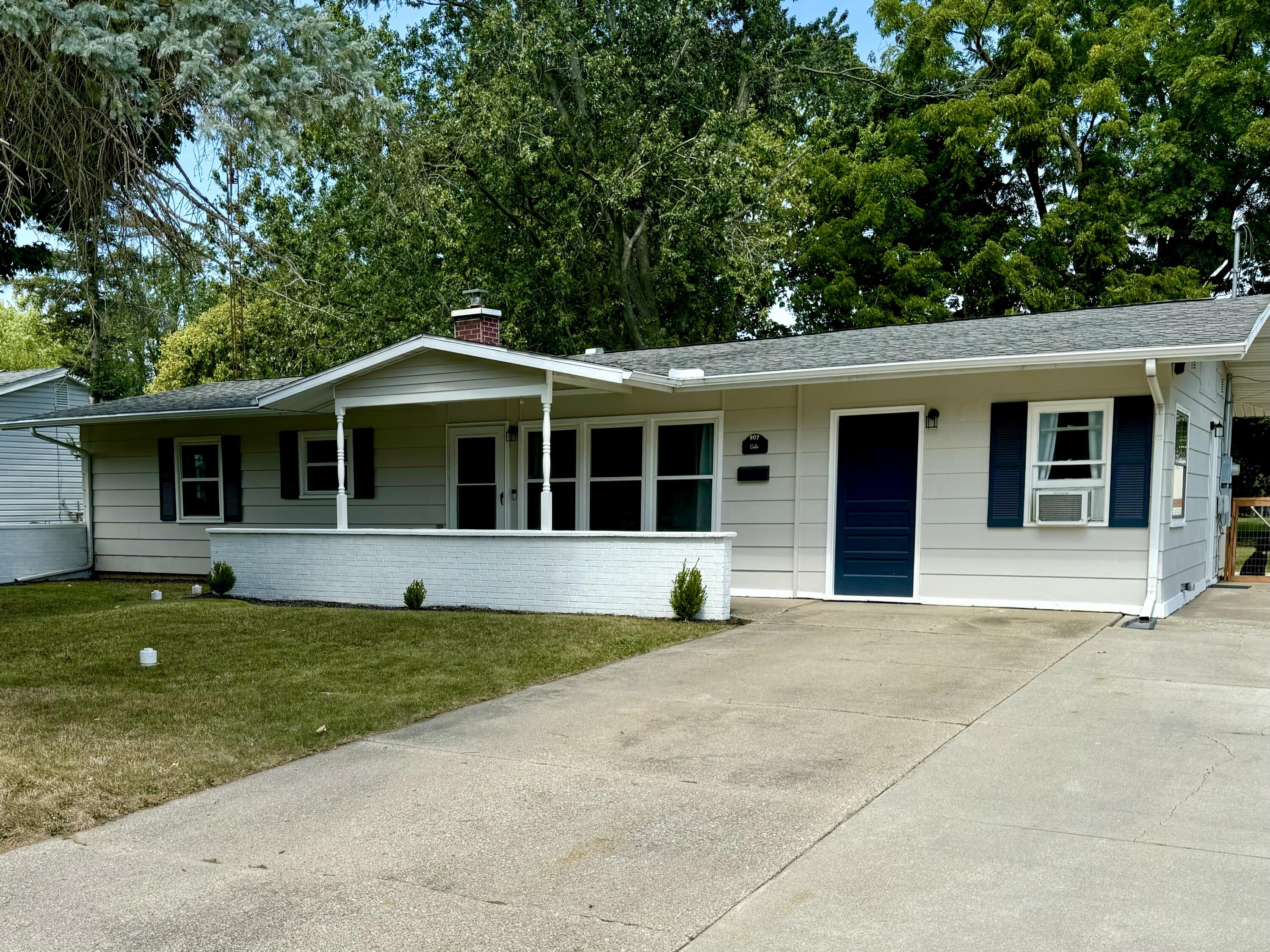 Sunset Dr, Tecumseh, MI 49286