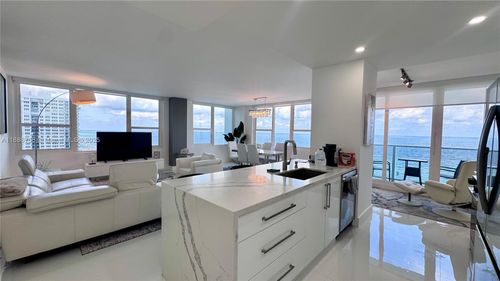 apt-912-3505 S Ocean Dr, Hollywood, FL, 33019-2817 | Card Image