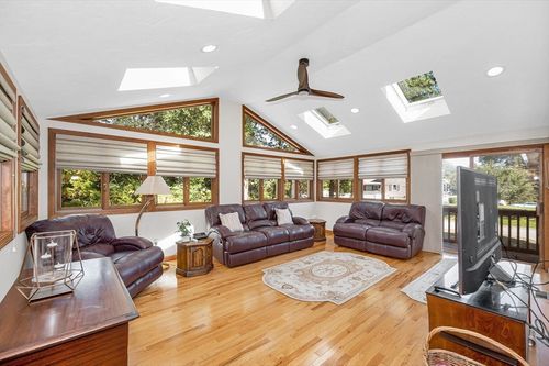 1 March Rd, Wilmington, MA, 01887-4107 | Card Image