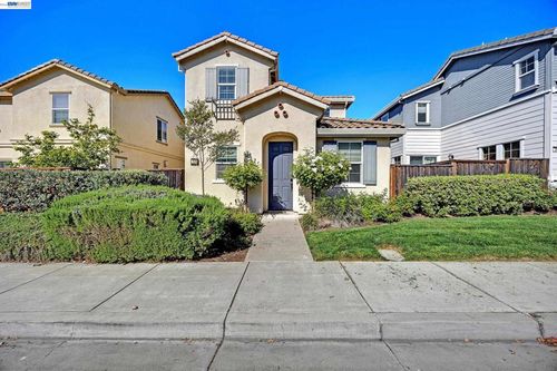 576 Herb White Way, Pittsburg, CA, 94565 | Card Image