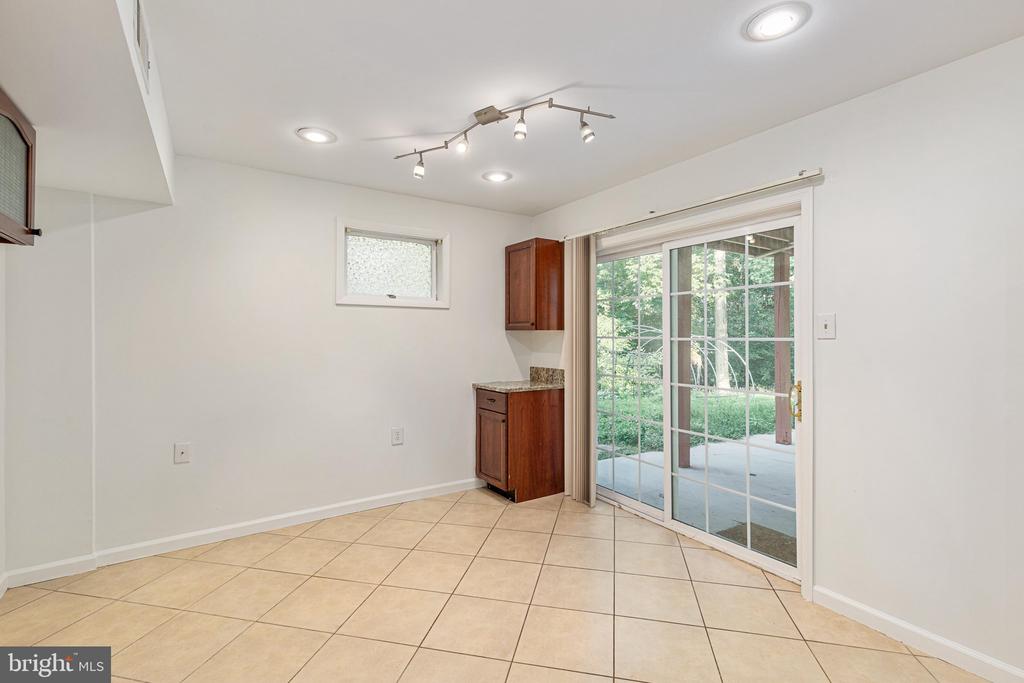 Residential in WOODBRIDGE 4