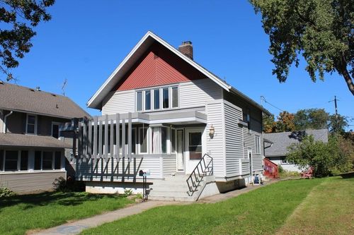 303 3rd Ave, Charles City, IA, 50616-2905 | Card Image