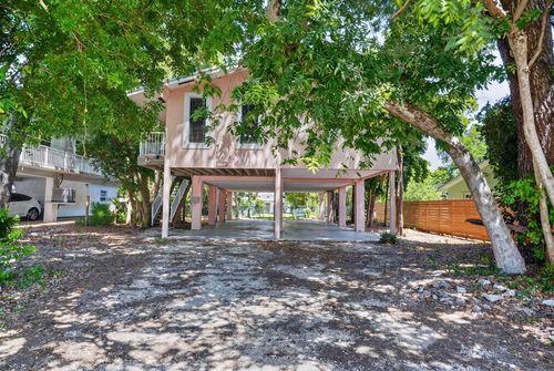 149 Pueblo St, Tavernier, FL, 33070-2124 | Card Image