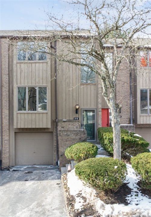 212 Pine Ct, Pittsburgh, PA, 15237-2634 | Card Image
