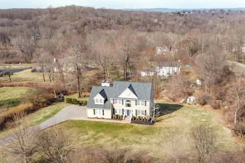 105 Coventry Ln, Brewster, NY, 10509-4807 | Card Image