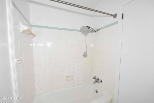 B - 230 Second St, Home with 2 bedrooms, 1 bathrooms and null parking in Ayden NC | Image 11