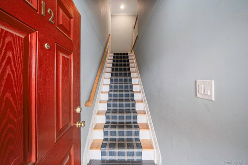 12-12 Greenmeadow Dr, Babylon, NY, 11702-2300 | Card Image