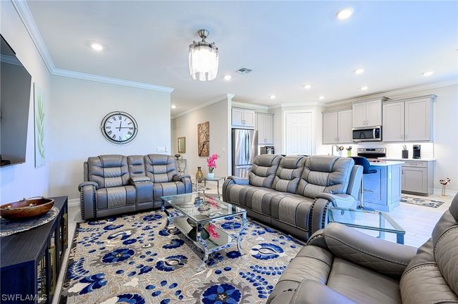 274 Tamarindo Lane, House other with 4 bedrooms, 2 bathrooms and null parking in Naples FL | Image 6