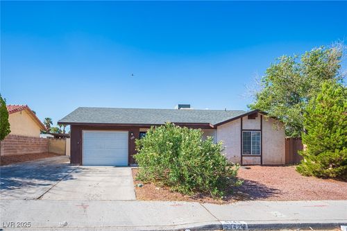 5142 Tahnee Dr, Las Vegas, NV, 89122-6928 | Card Image