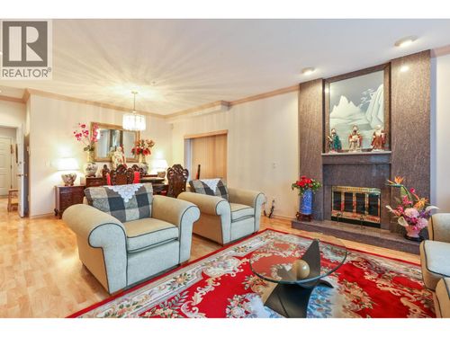 7823 Hudson St, Vancouver, BC, V6P4L9 | Card Image
