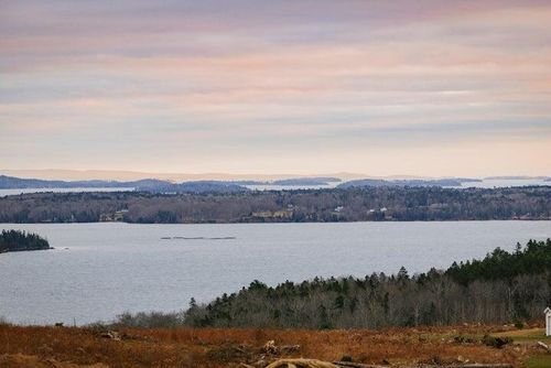 5 Seascape Lane, Northport, ME, 04849 | Card Image