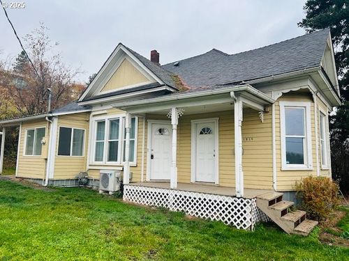 1914 Se Court Ave, Pendleton, OR, 97801-3351 | Card Image