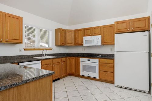 78 Apple Blossom Dr, West Lebanon, NH, 03784-1241 | Card Image