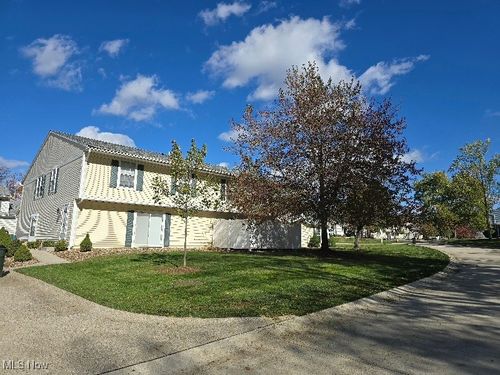 21b-10342 Independence Dr, North Royalton, OH, 44133-3407 | Card Image