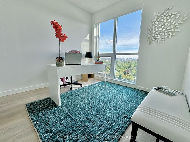 1902 - 25 Mcmahon Dr, Condo with 3 bedrooms, 3 bathrooms and 1 parking in North York ON | Image 30