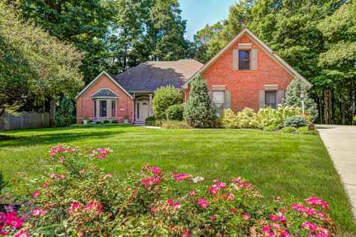 2319 Gregory Ln, Anderson, IN, 46012-9440 | Card Image