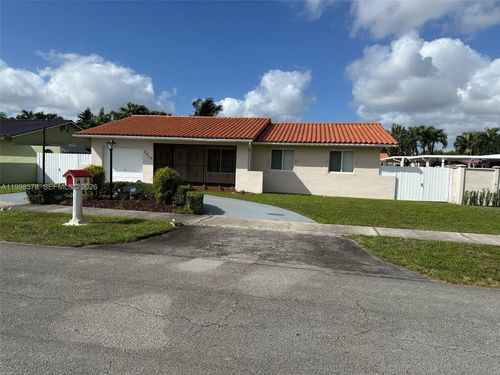 2810 Sw 108th Pl, Miami, FL, 33165-2462 | Card Image