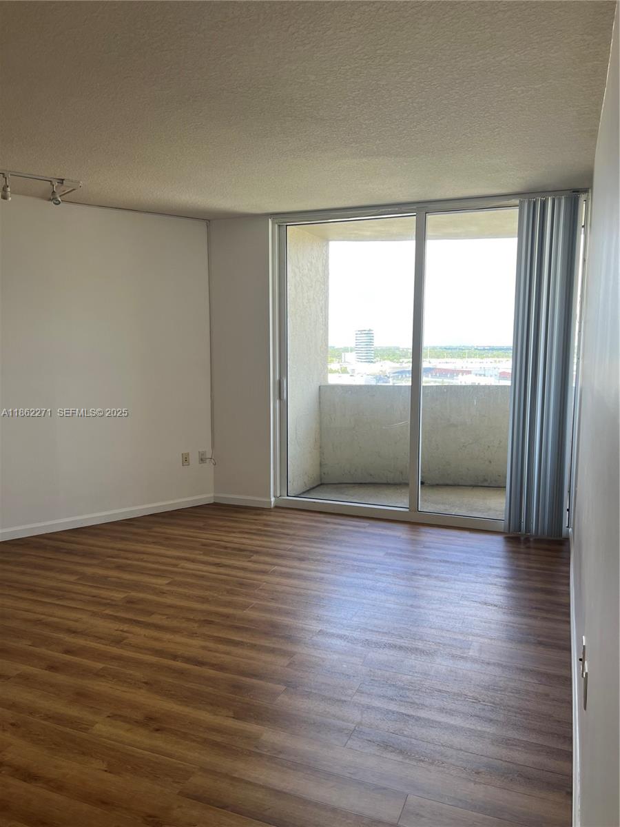 Residential in Aventura 2