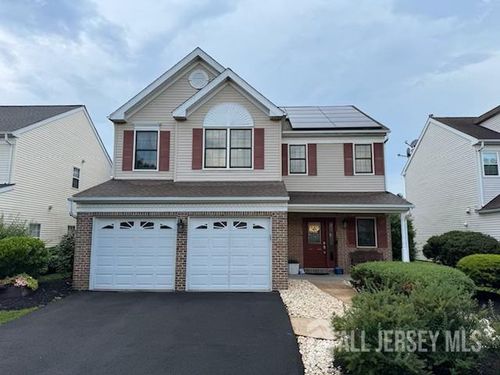 4 Sandstone Rd, East Windsor, NJ, 08520-3039 | Card Image
