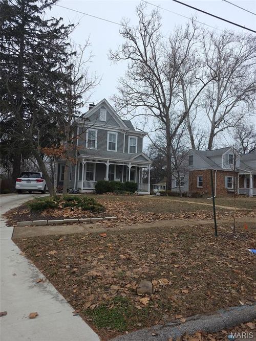 211 S Van Buren Ave, Kirkwood, MO, 63122-4108 | Card Image