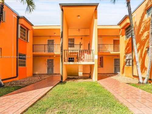 apt-33-8990 Sw 24th St, Miami, FL, 33165-2061 | Card Image