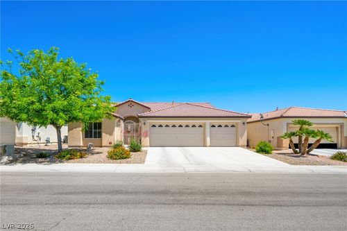 5448 Flying Arrow Pl, North Las Vegas, NV, 89031-3526 | Card Image