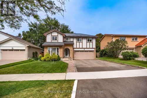 347 Karen Park Cres, Mississauga, ON, L5A3C8 | Card Image