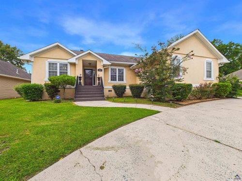 200 Autumn Trace Ct, Macon, GA, 31210-8025 | Card Image