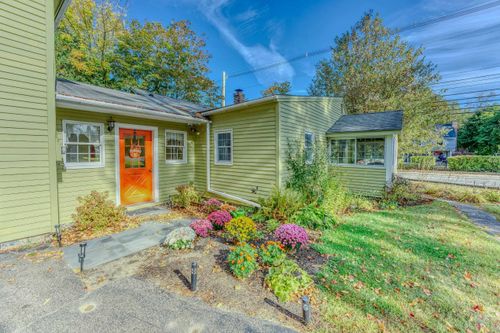 2 Smith St, Plymouth, NH, 03264-3902 | Card Image