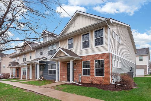 unit-107-9145 Greenspire Dr, West Des Moines, IA, 50266-1671 | Card Image