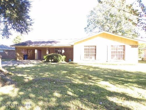 315 Margaret Ave, Natchez, MS, 39120-4325 | Card Image