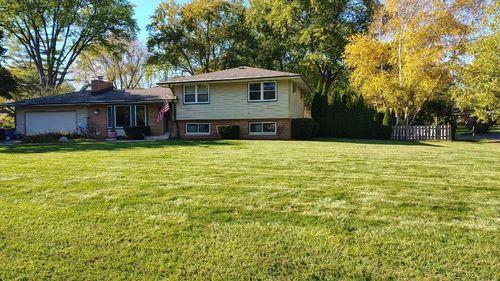 3465 Nassau Dr, Brookfield, WI, 53045-2654 | Card Image