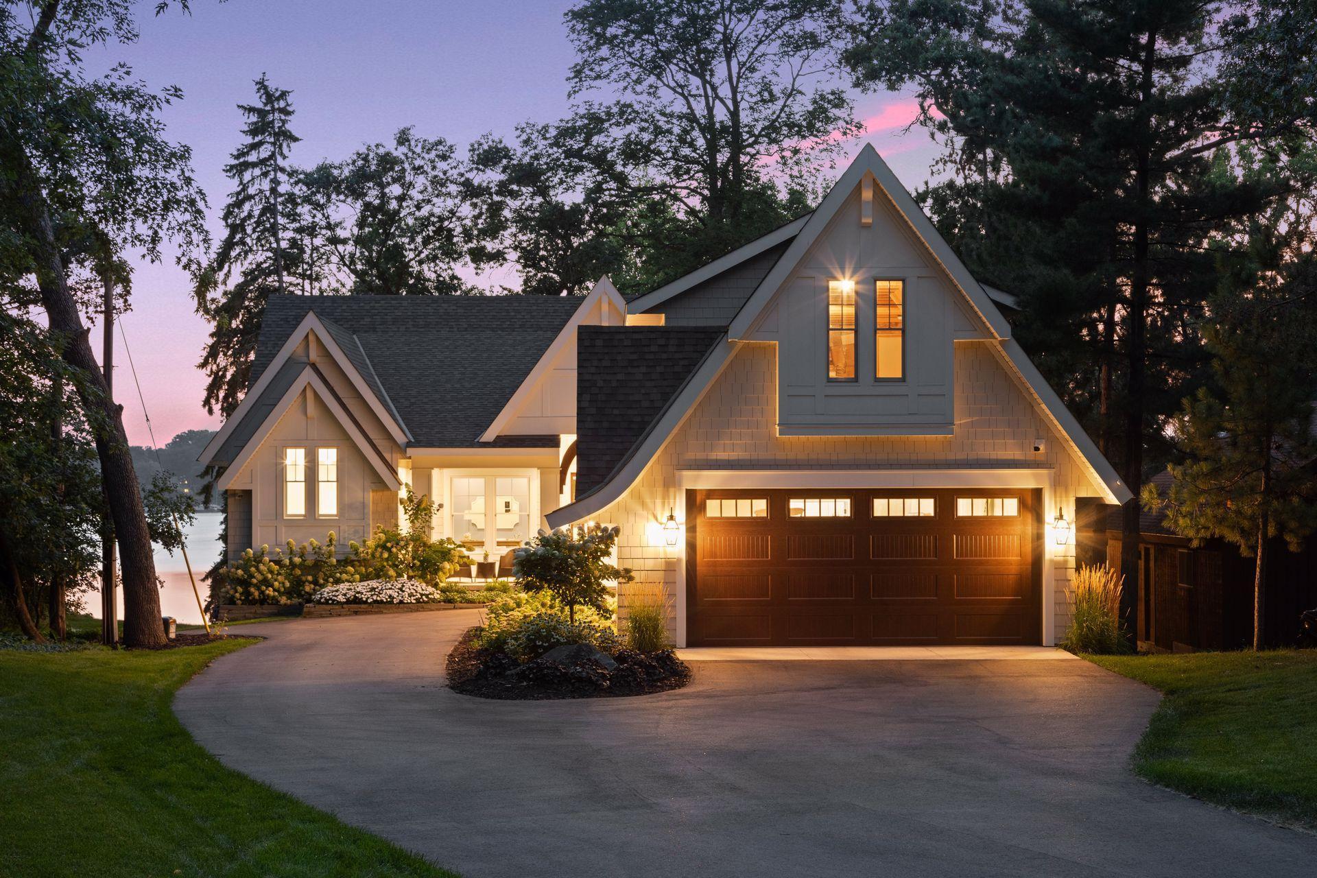 Sunset Ct, Saint Paul, MN 55126