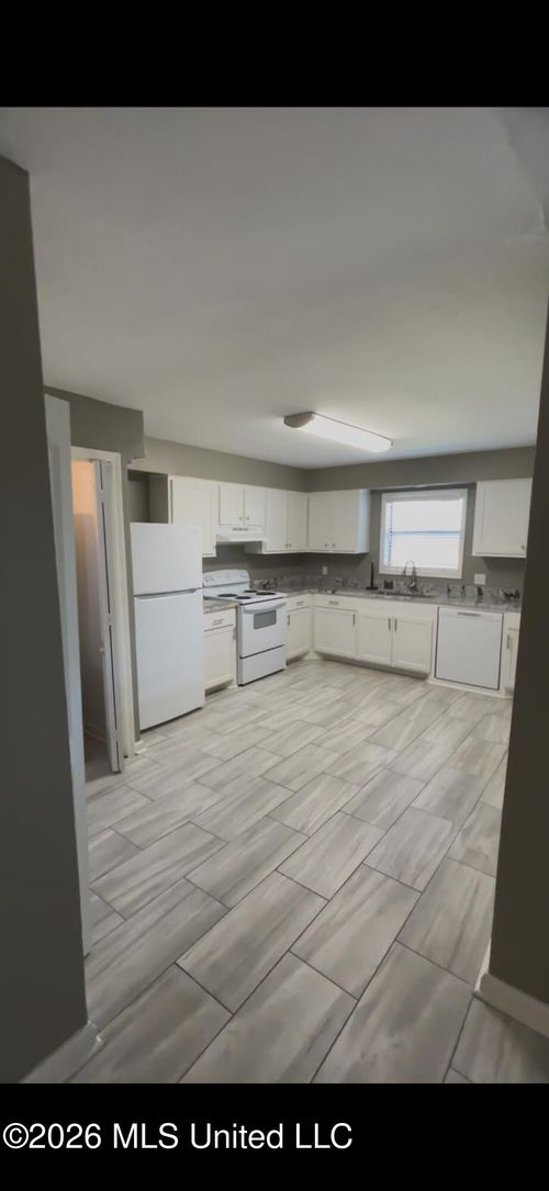 1027 Windrose Drive, Brandon, MS, 39047 | Card Image