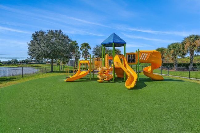 8906 Stone Harbour Loop, House other with 3 bedrooms, 2 bathrooms and null parking in BRADENTON FL | Image 73