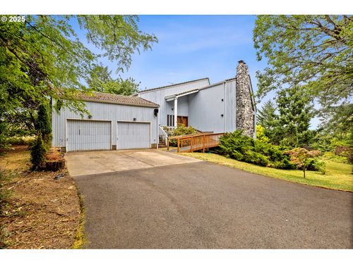 22905 Ne Mountain Top Rd, Newberg, OR, 97132-6405 | Card Image