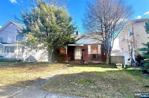248 Rudolph Ave, Elmwood Park, NJ, 07407-1935 | Card Image