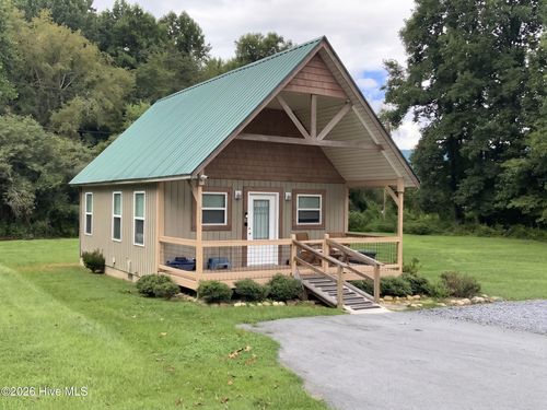 131 Lazy Bear Trl, Andrews, NC, 28901-5509 | Card Image