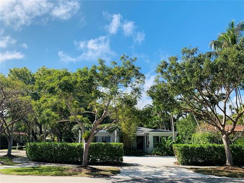 4218-4218 Braganza Ave, Miami, FL, 33133-6635 | Card Image