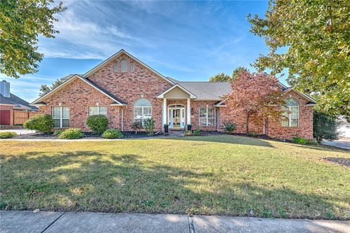 1710 S 42nd St, Rogers, AR, 72758-4081 | Card Image