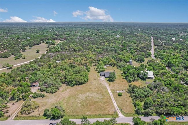 1070 Lonesome Trl, House other with 3 bedrooms, 2 bathrooms and null parking in Driftwood TX | Image 22