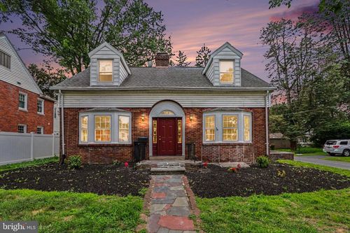 305 Montrose St, HARRISBURG, PA, 17110-1458 | Card Image