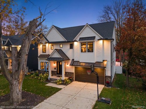 3233 Warick Rd, Royal Oak, MI, 48073-6913 | Card Image