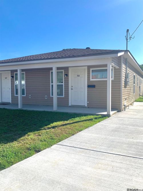516 Live Oak Blvd, Baton Rouge, LA, 70806-3305 | Card Image