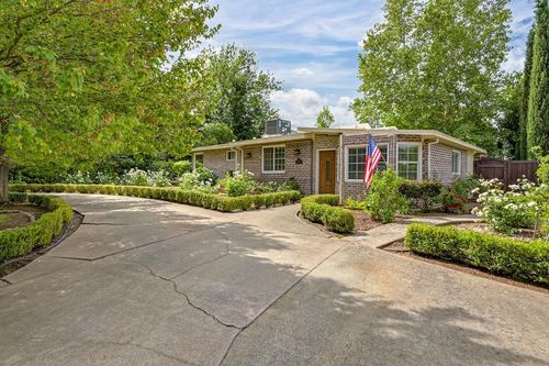 4940 Saint Lynn Ln, Carmichael, CA, 95608-5447 | Card Image