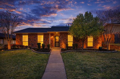 3513 Clover Meadow Dr, Garland, TX, 75043-6211 | Card Image